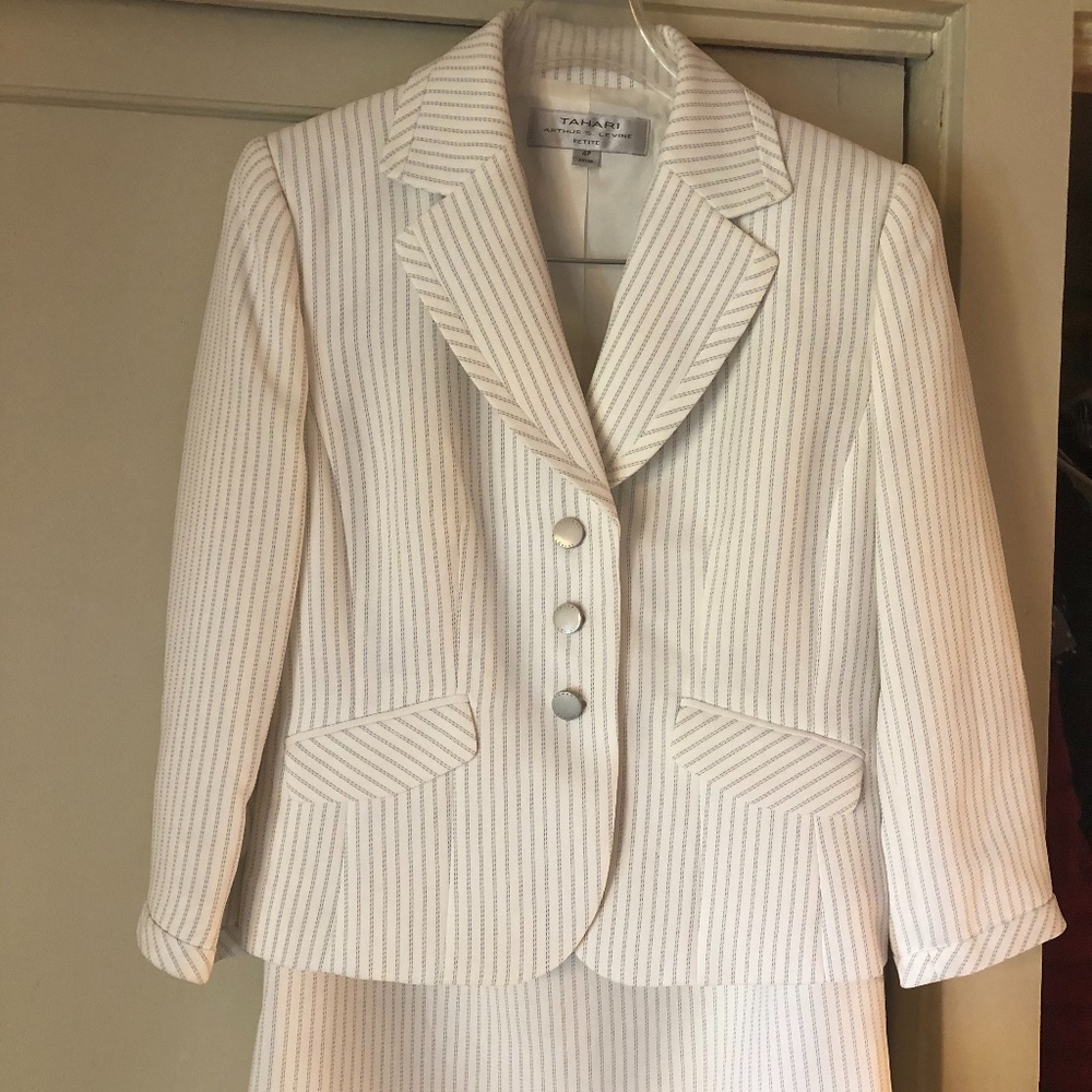 White Pinstripe 4P Tahari Suit / Blazer & Skirt